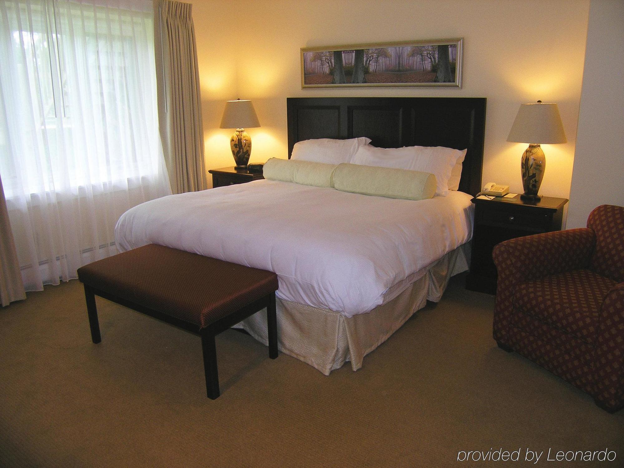 Cranwell Spa And Golf Resort (Adults Only) Lenox Phòng bức ảnh