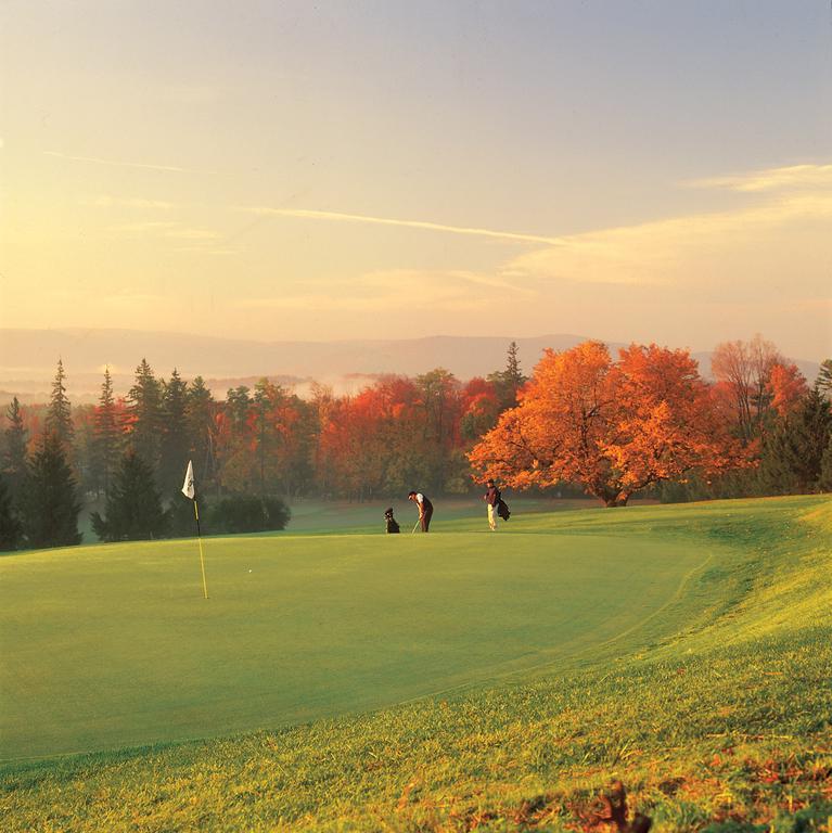 Cranwell Spa And Golf Resort (Adults Only) Lenox Ngoại thất bức ảnh