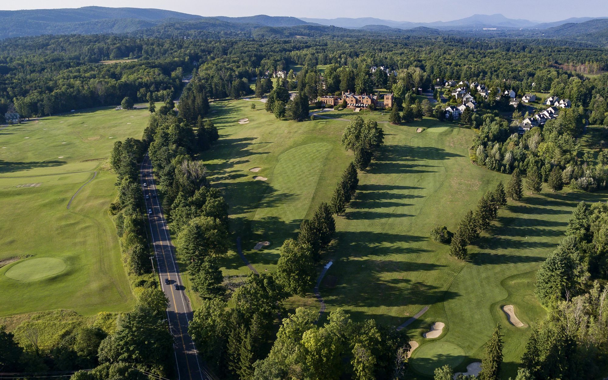 Cranwell Spa And Golf Resort (Adults Only) Lenox Ngoại thất bức ảnh
